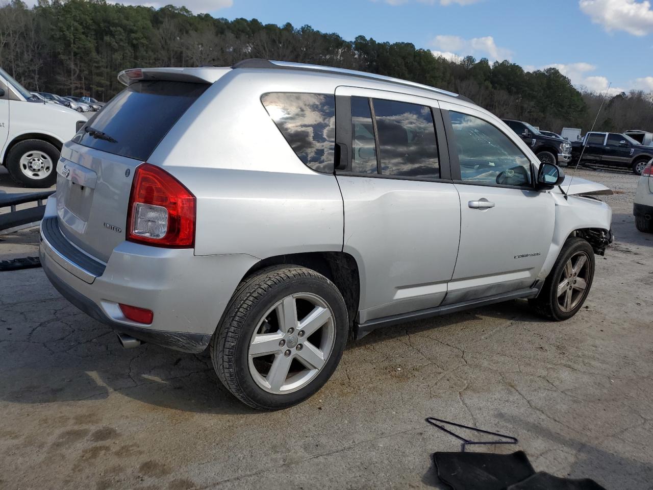 2011 Jeep Compass - Image 3