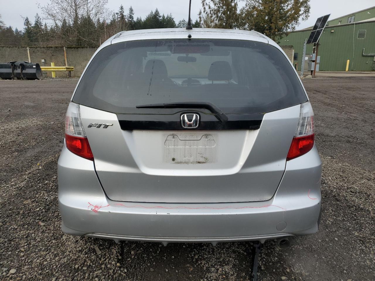 2011 Honda Fit - Image 6