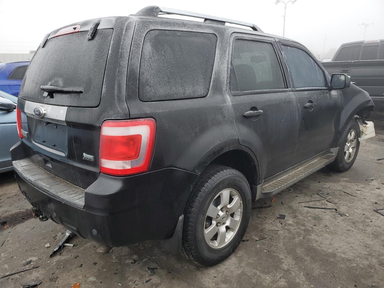 2011 Ford Escape - Image 2
