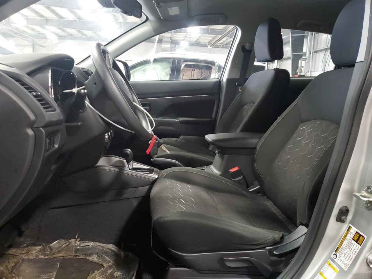 2021 Mitsubishi Outlander - Image 7