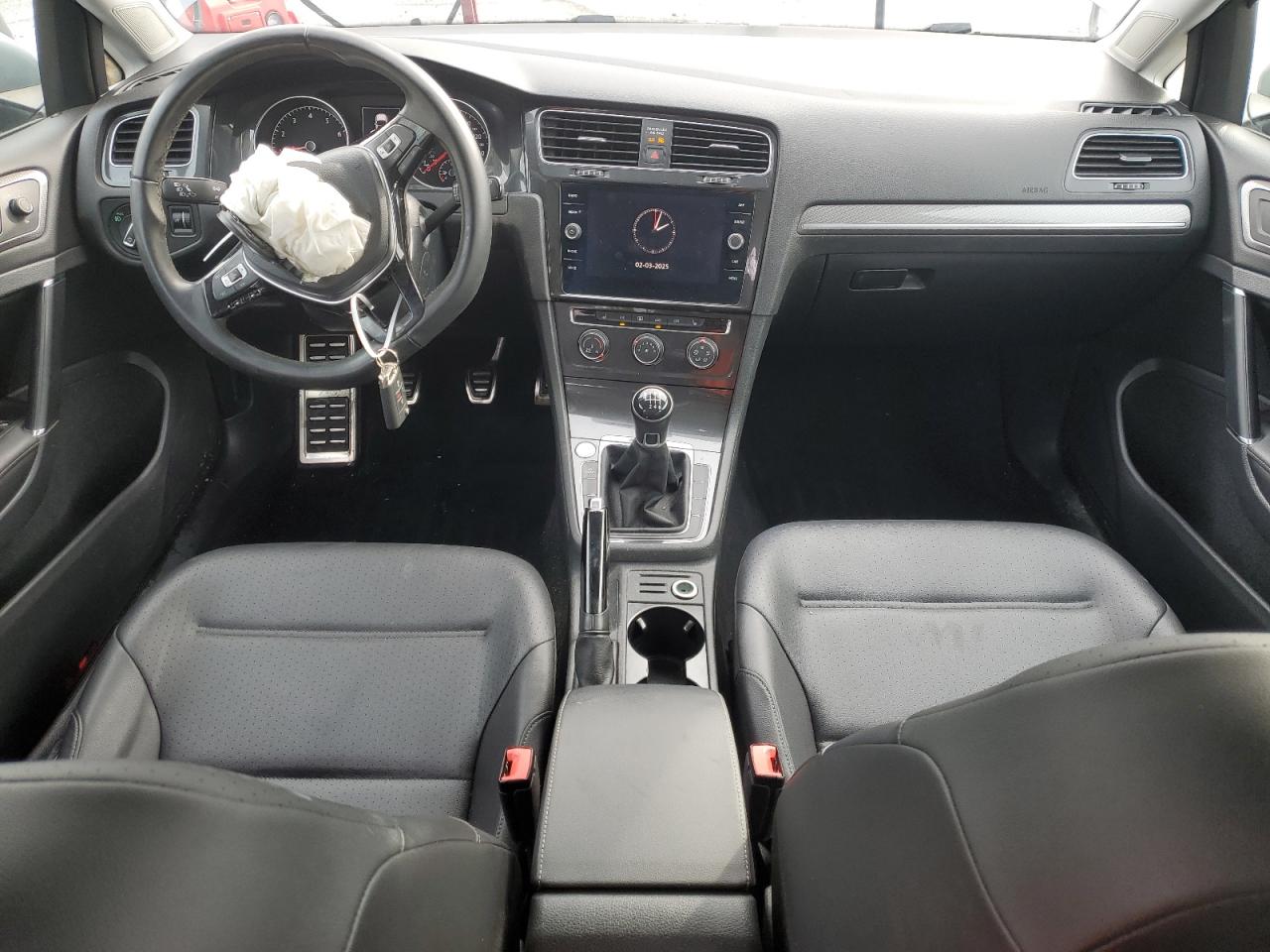 2019 Volkswagen Golf - Image 8