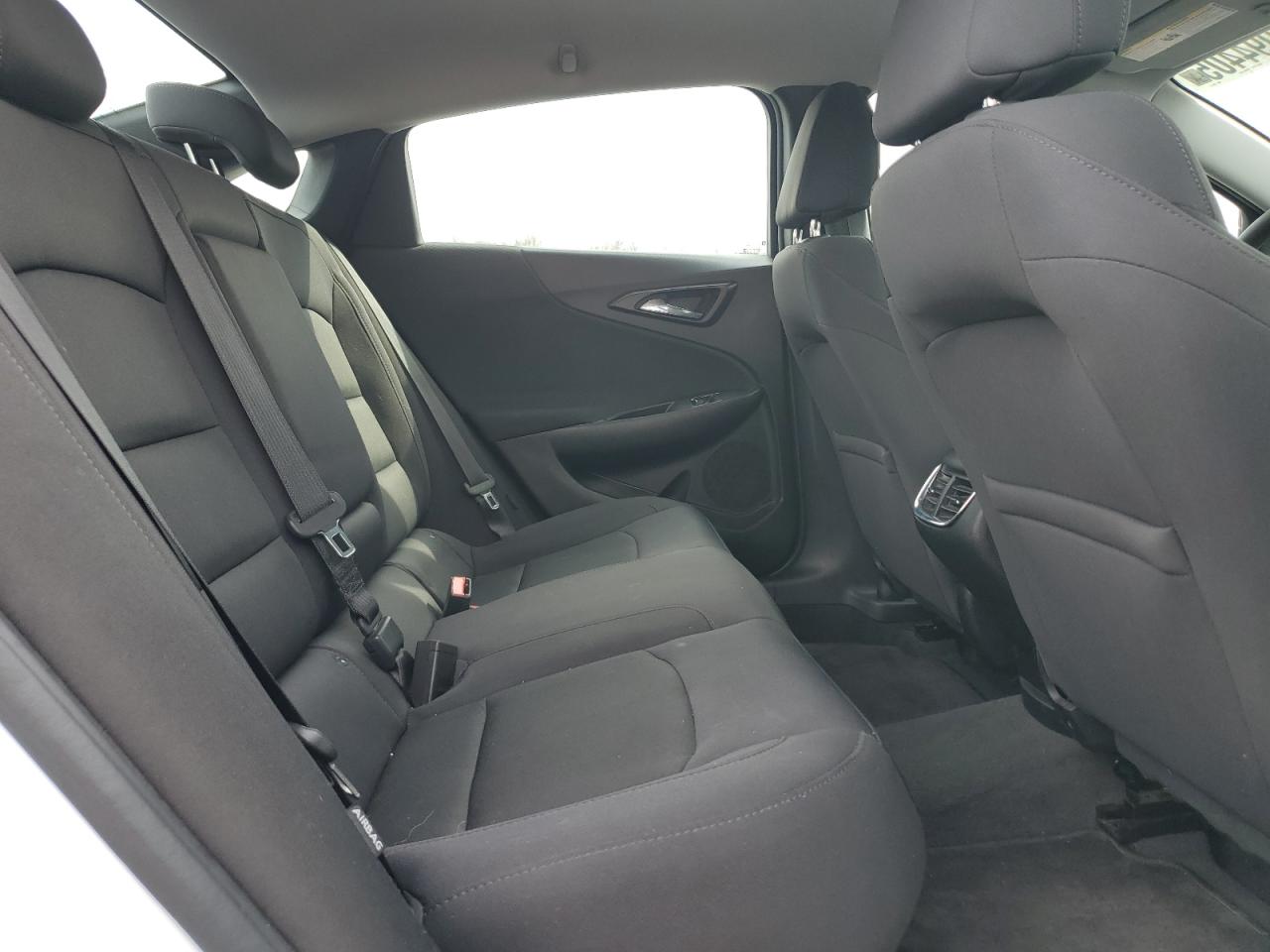 2017 Chevrolet Malibu - Image 10