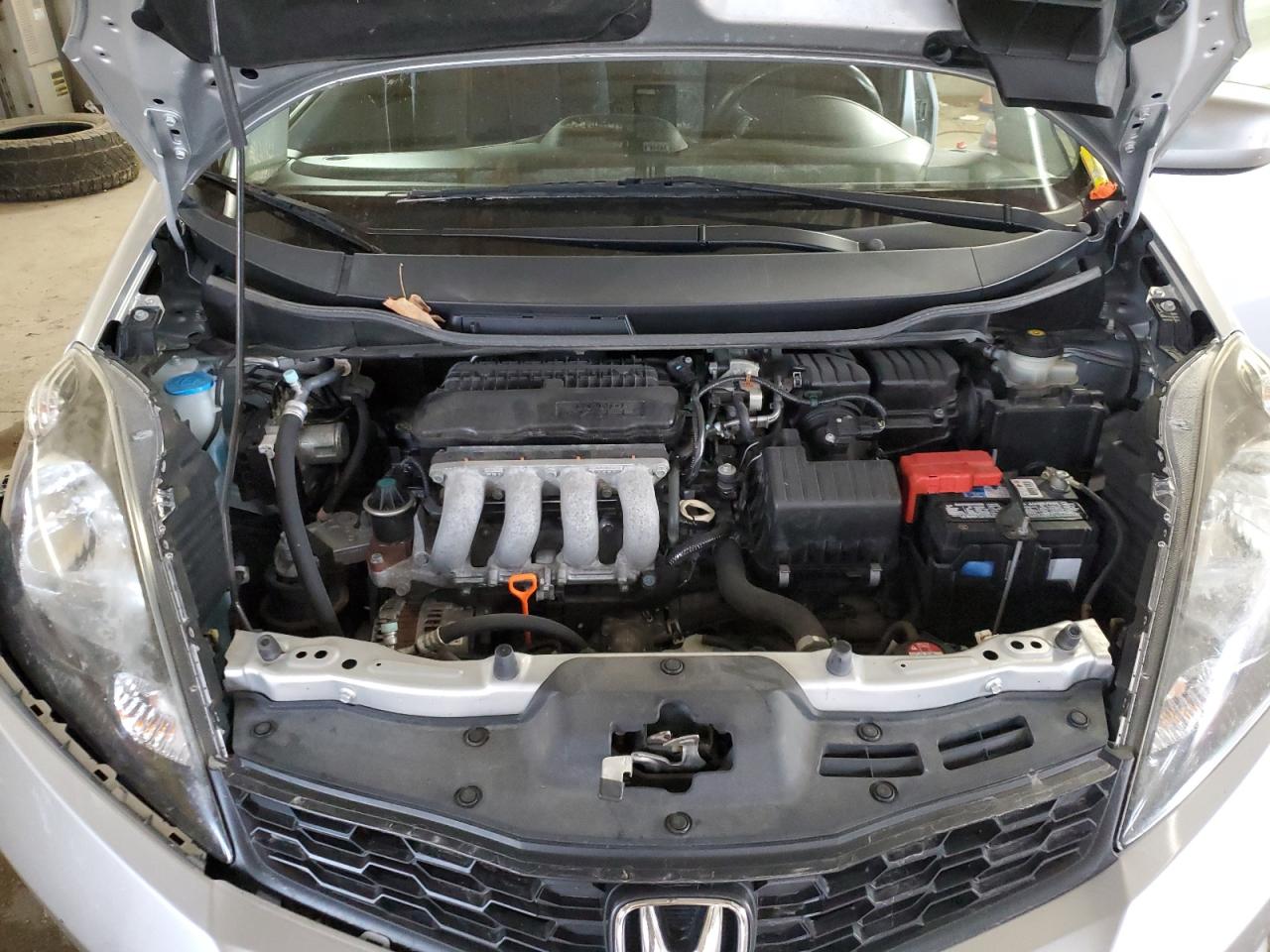 2012 Honda Fit - Image 11