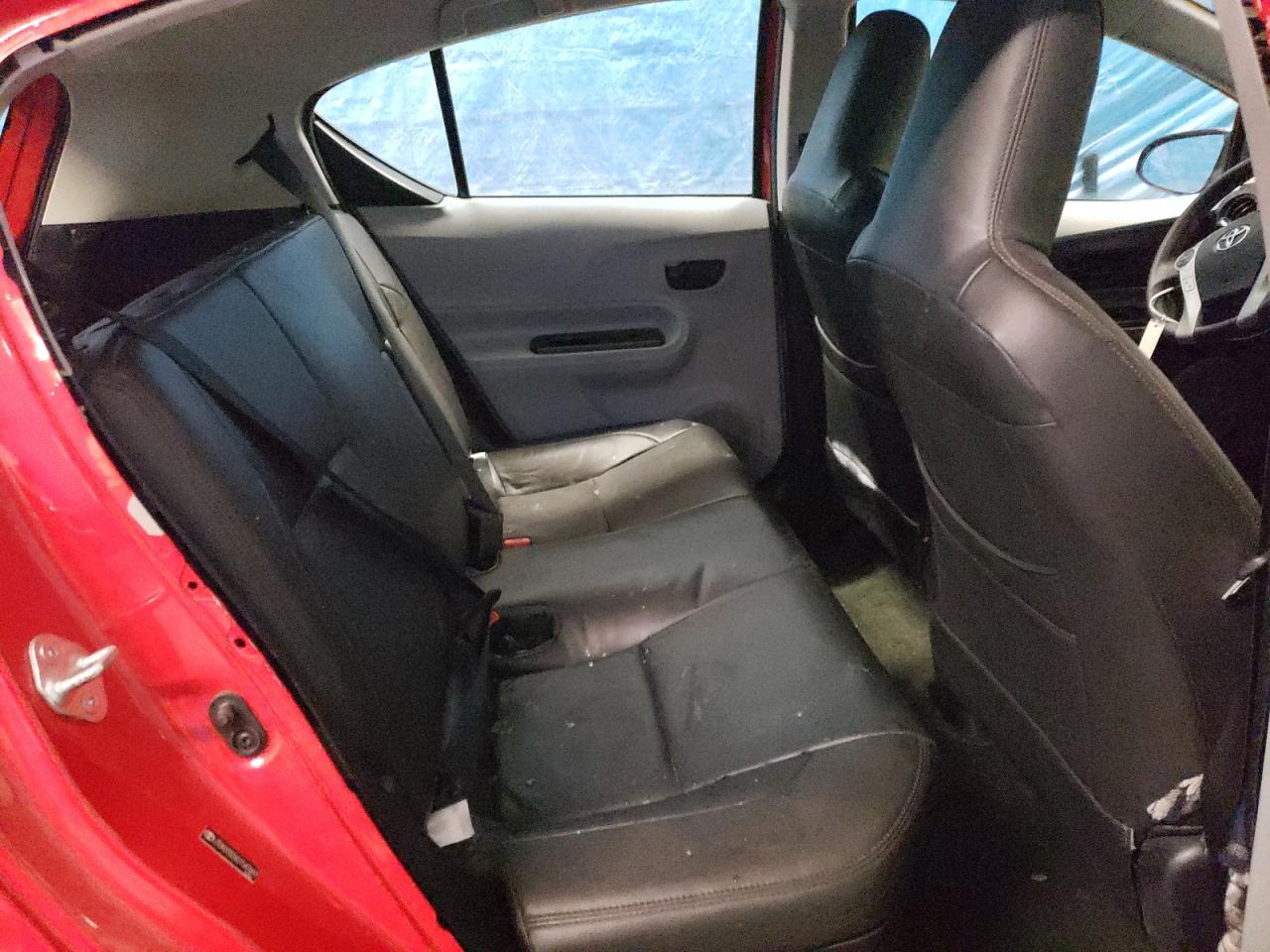 2013 Toyota Prius - Image 10
