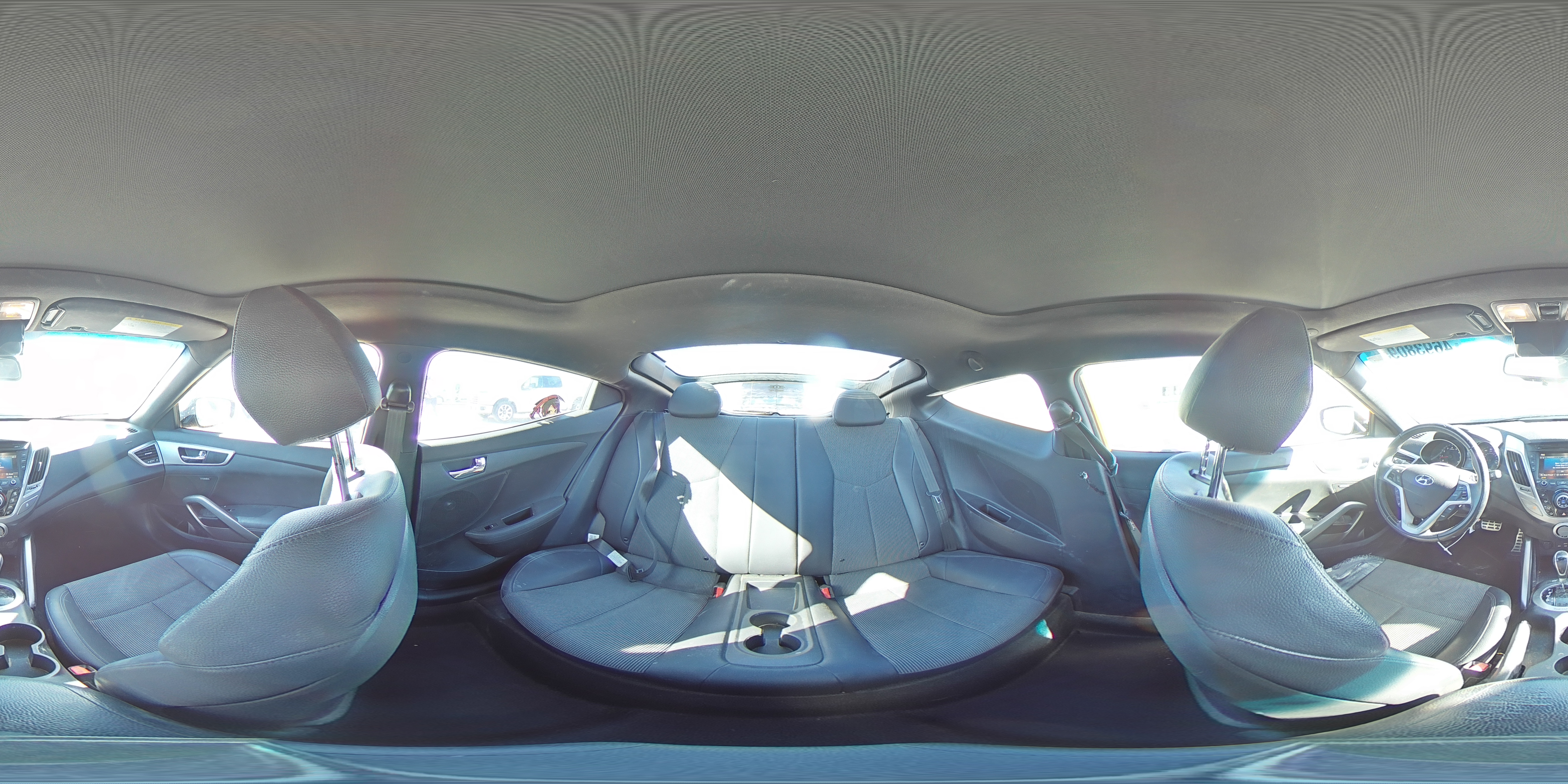 2016 Hyundai Veloster - Image 14
