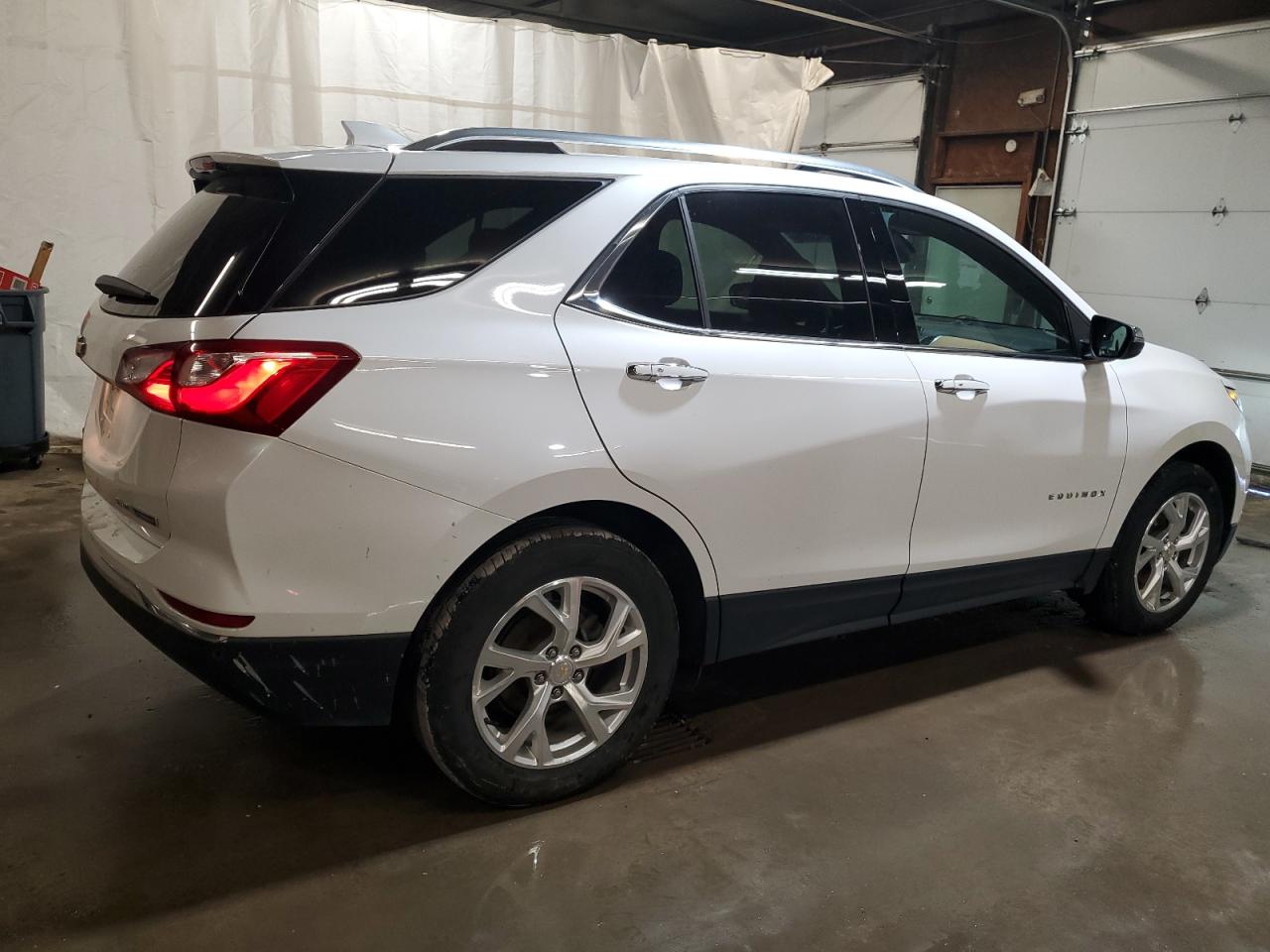 2018 Chevrolet Equinox - Image 3