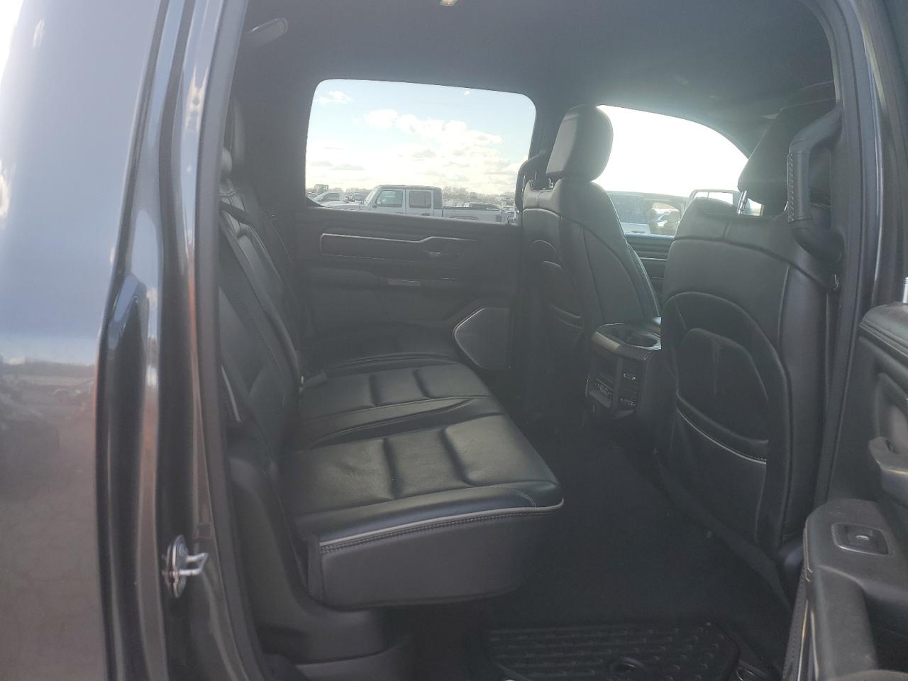 2019 RAM 1500 - Image 10