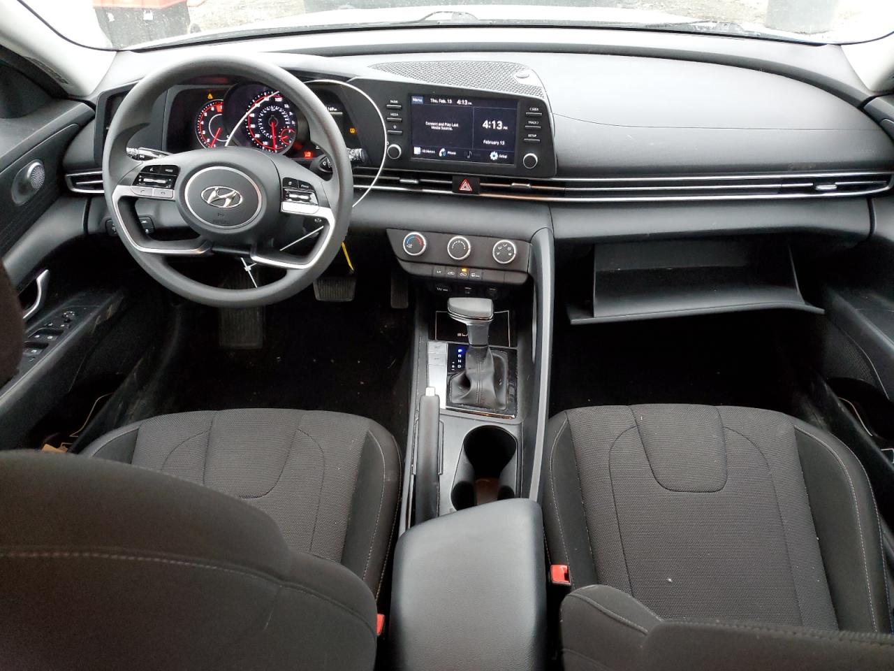 2021 Hyundai Elantra - Image 8