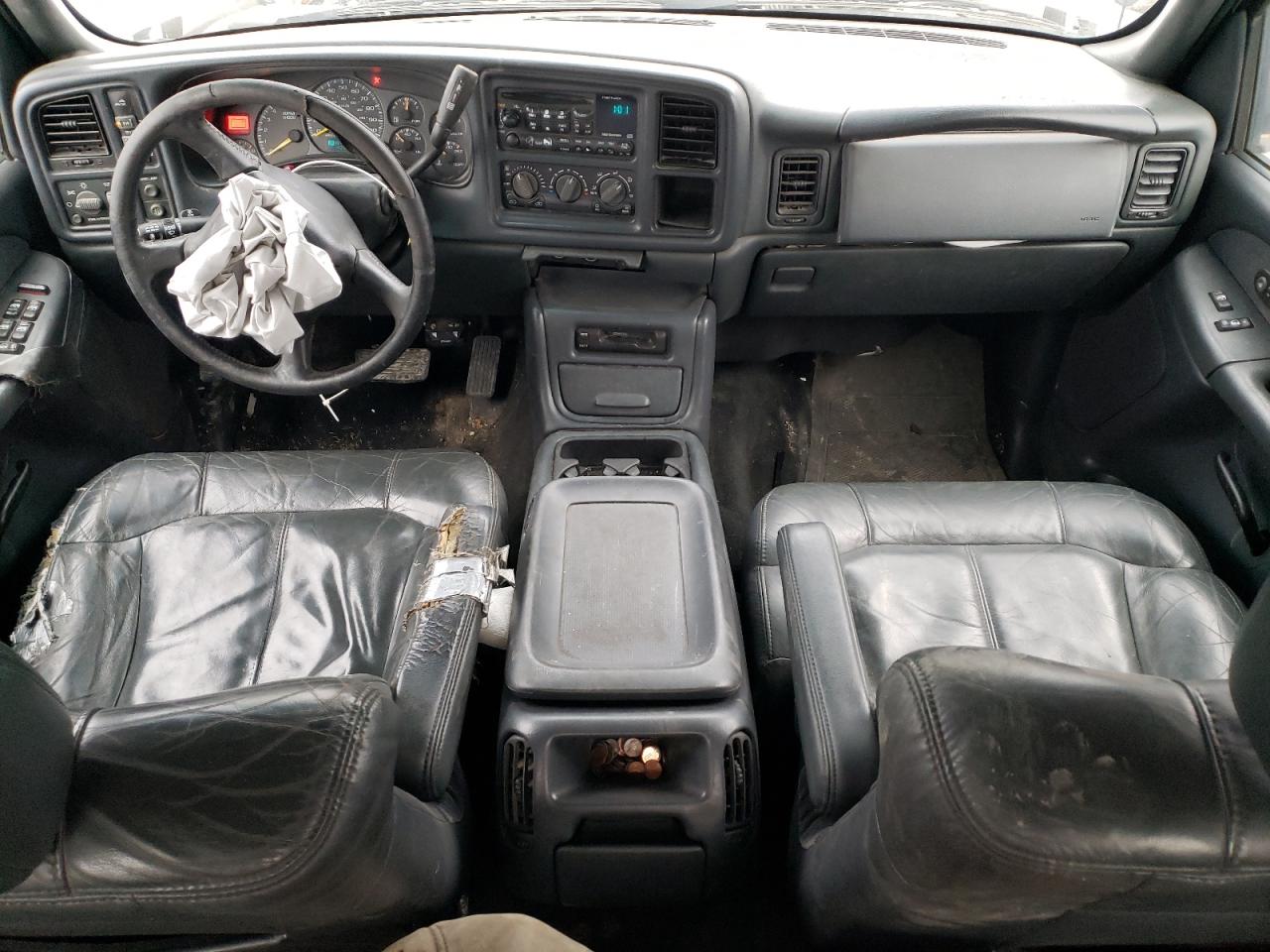 2001 Chevrolet Silverado - Image 8