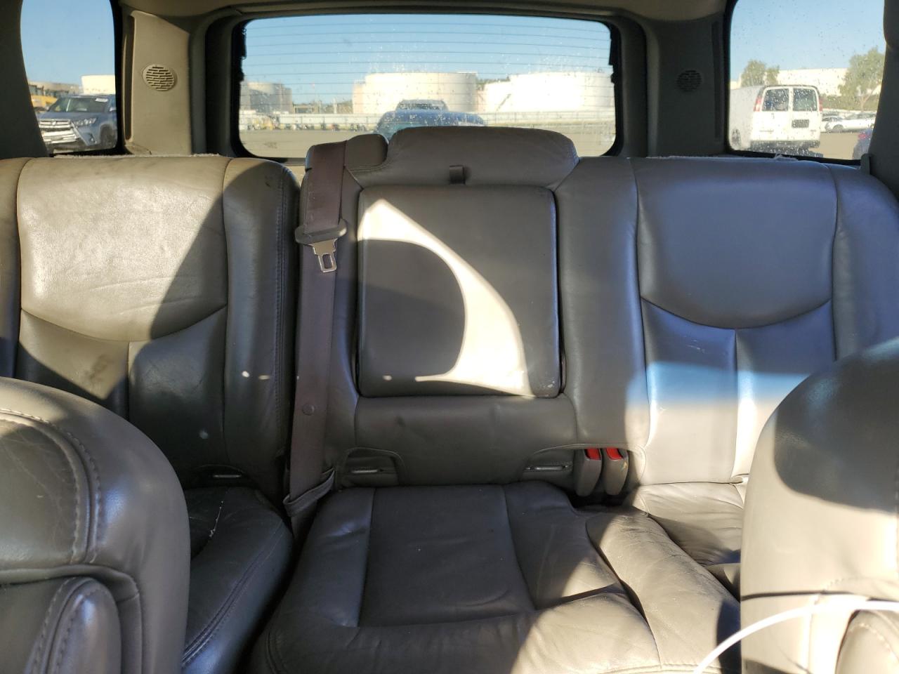 2006 GMC Yukon - Image 10
