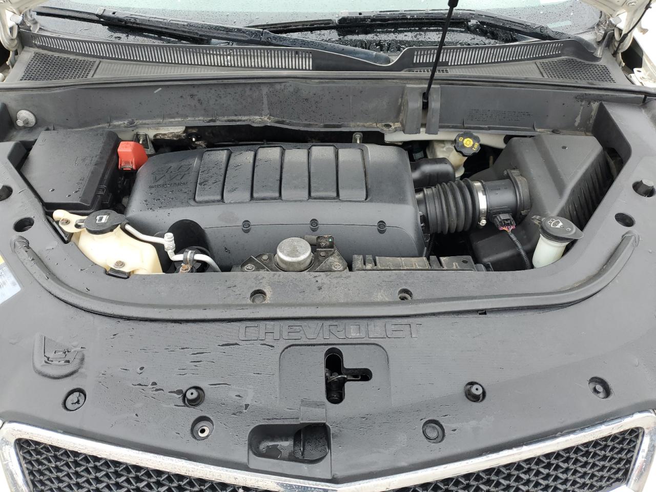 2011 Chevrolet Traverse - Image 12
