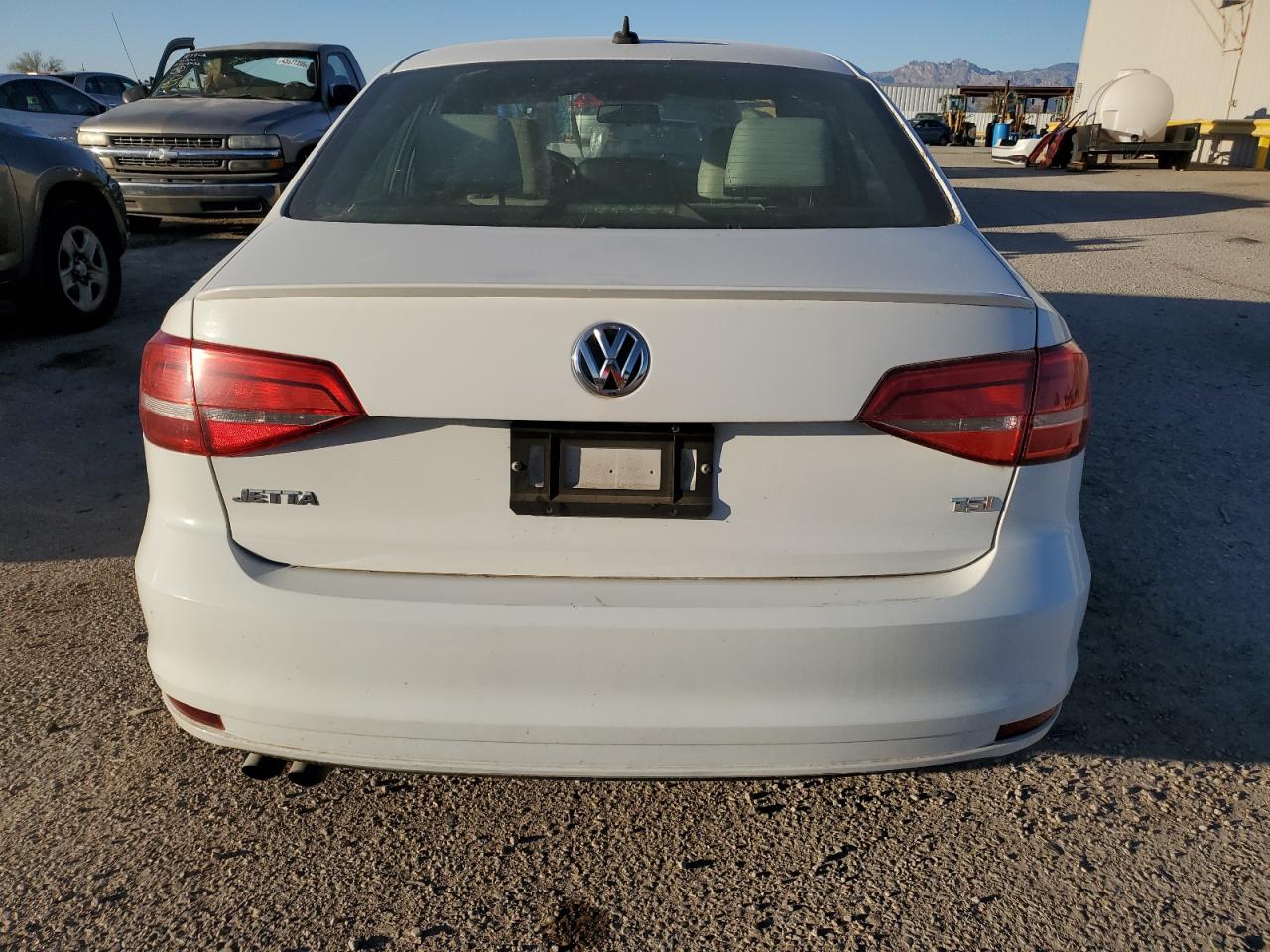 2015 Volkswagen Jetta - Image 6
