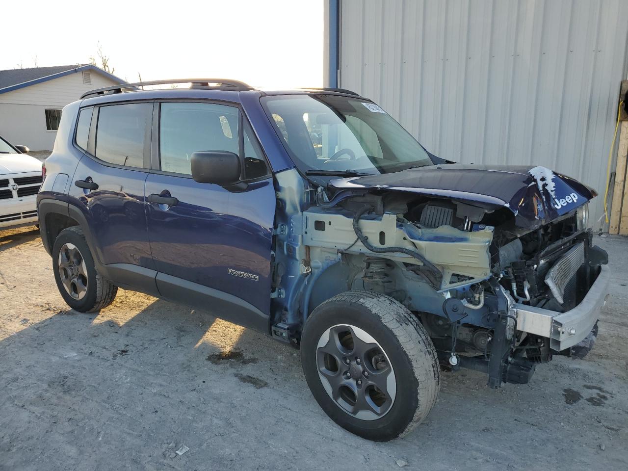 2017 Jeep Renegade - Image 4