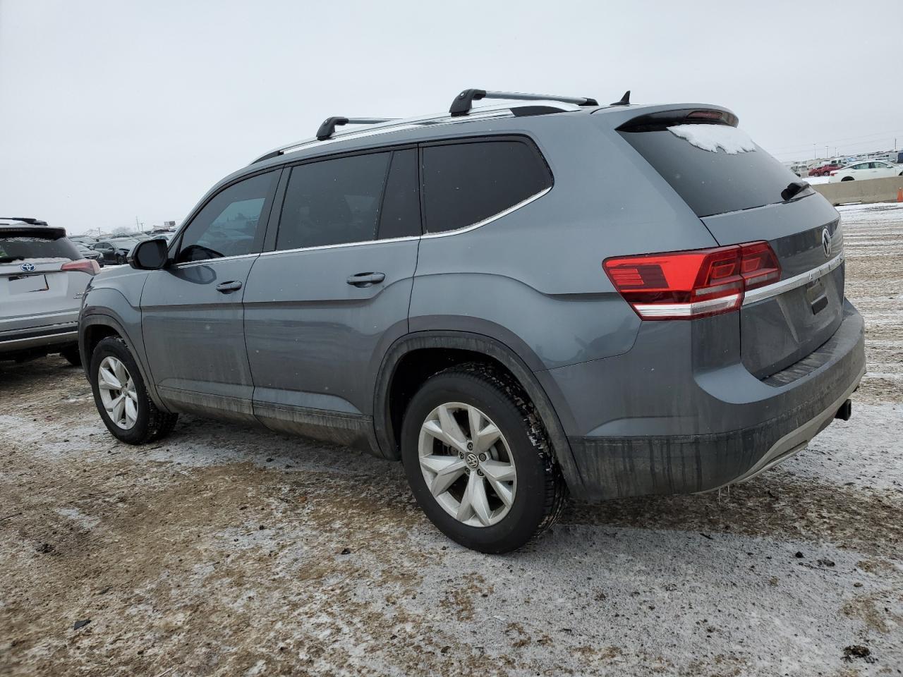2018 Volkswagen Atlas - Image 2