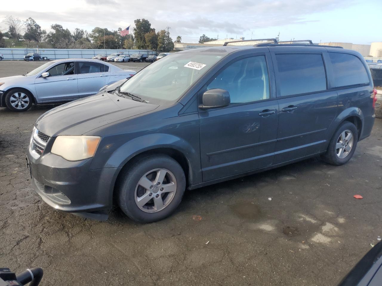 2012 Dodge Caravan - Image 1