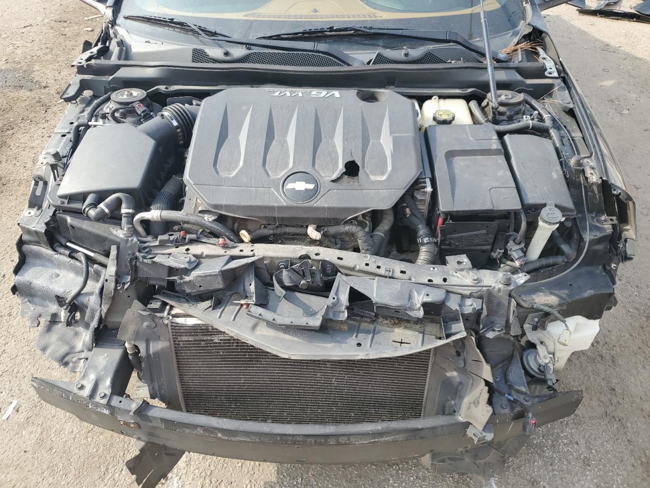 2014 Chevrolet Impala - Image 11