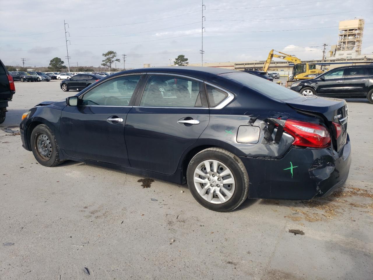 2016 Nissan Altima - Image 2