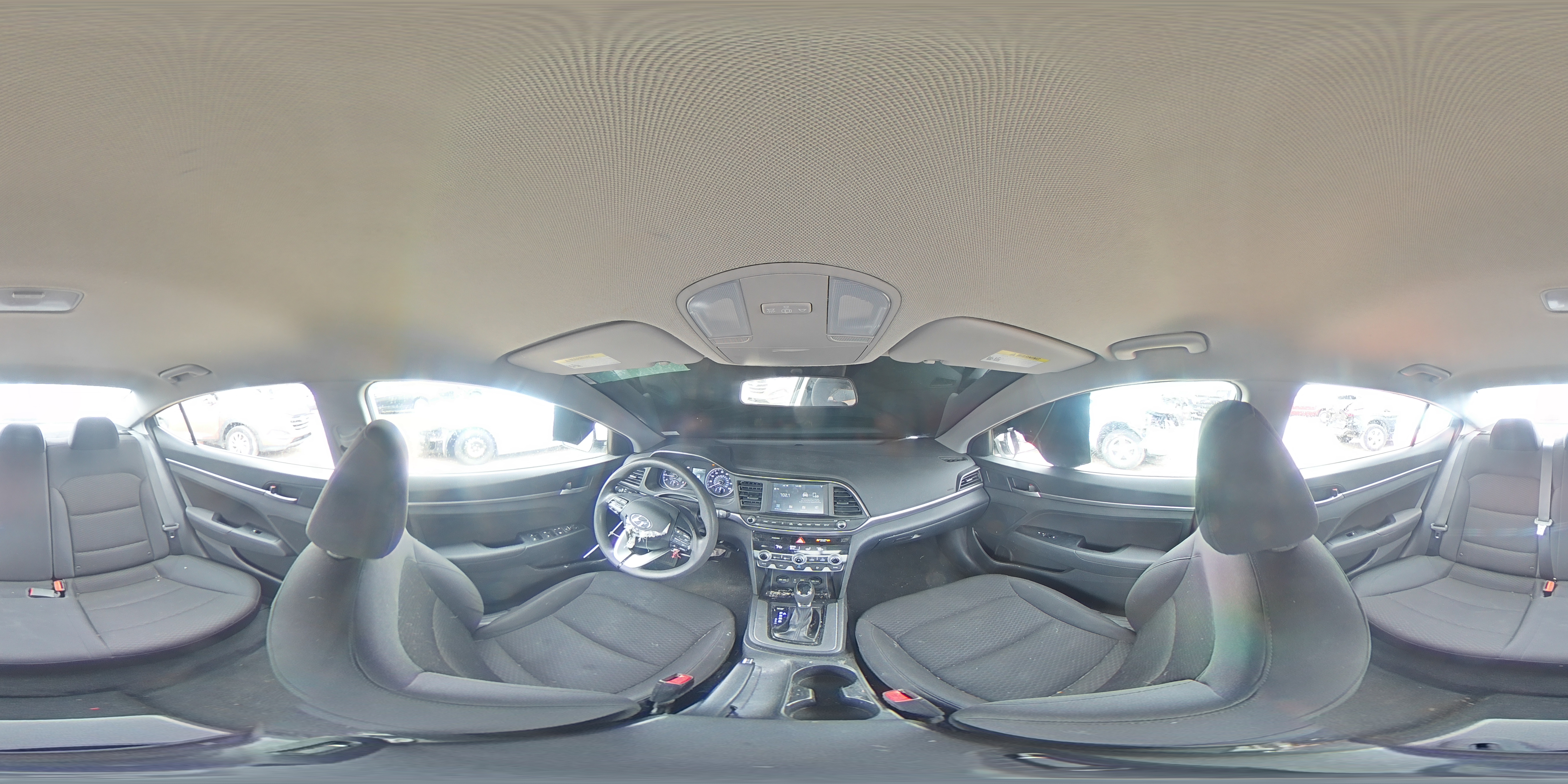 2020 Hyundai Elantra - Image 13