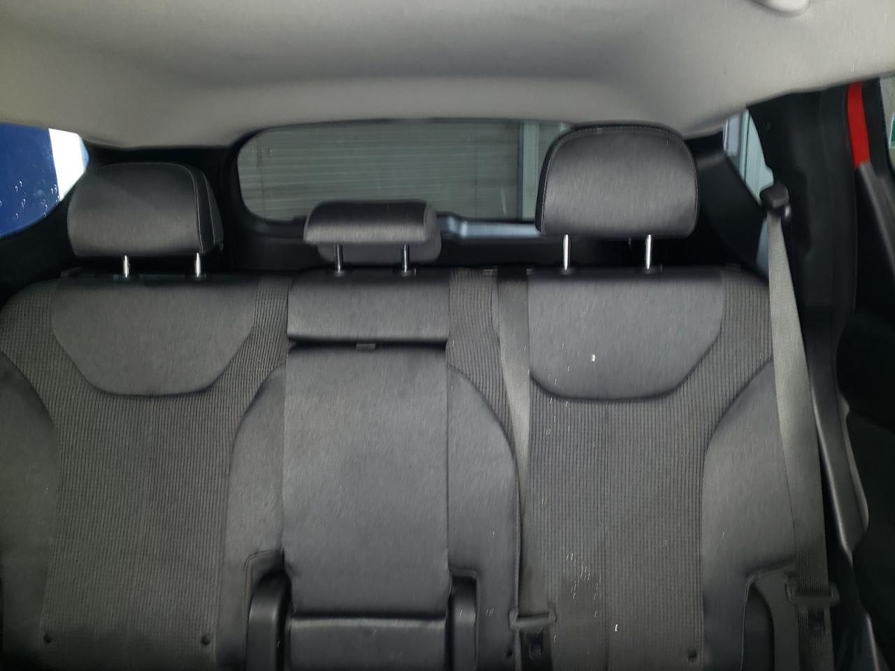 2019 Hyundai Santa Fe - Image 10