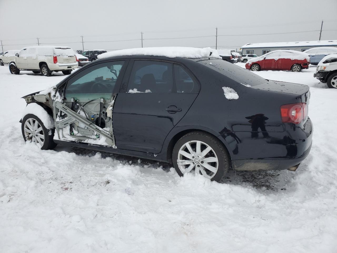 2010 Volkswagen Jetta - Image 2