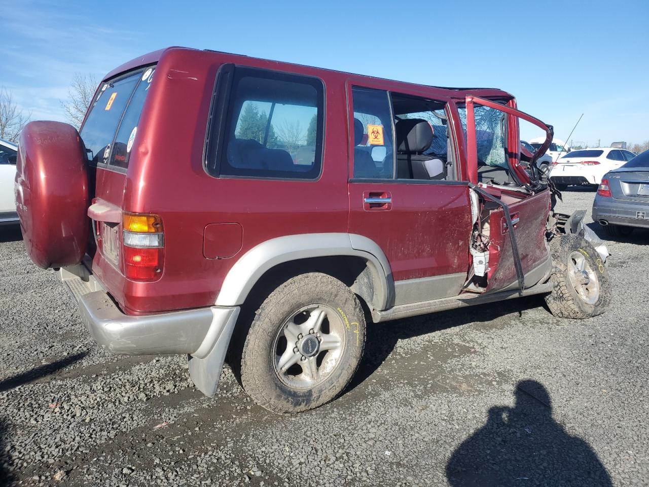 1999 Isuzu Trooper - Image 3