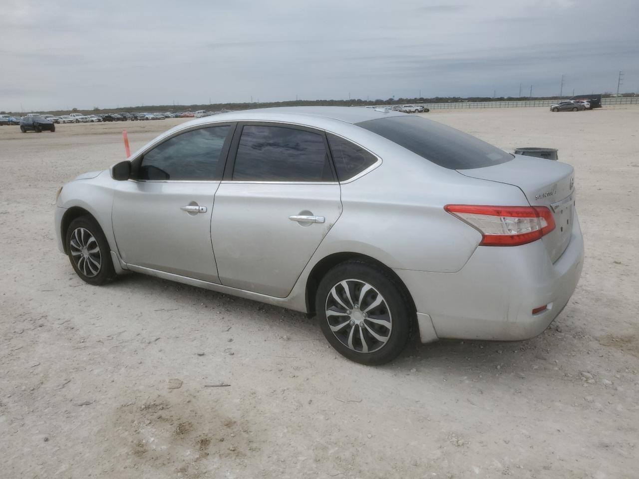 2014 Nissan Sentra - Image 2