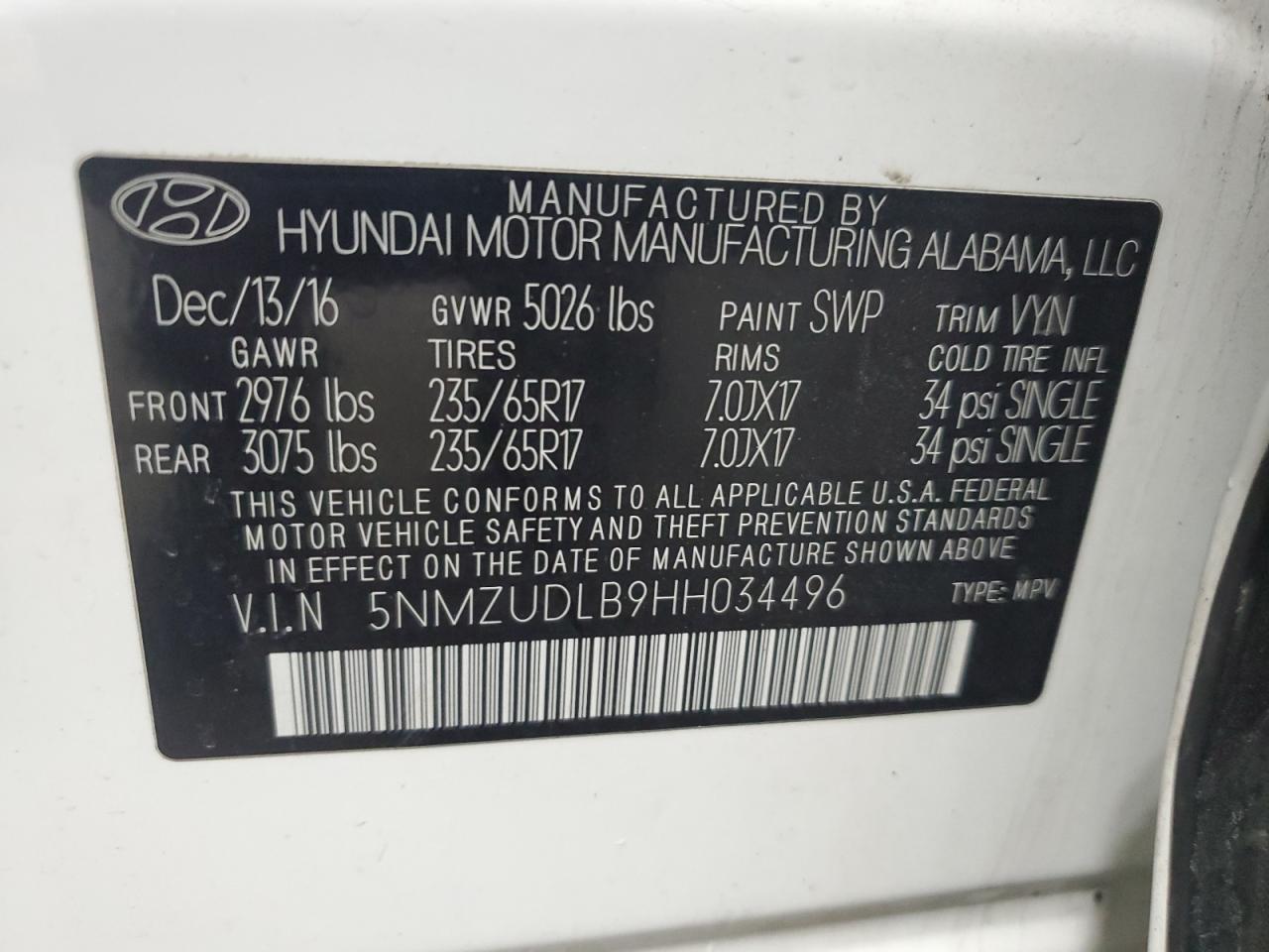 2017 Hyundai Santa Fe - Image 13