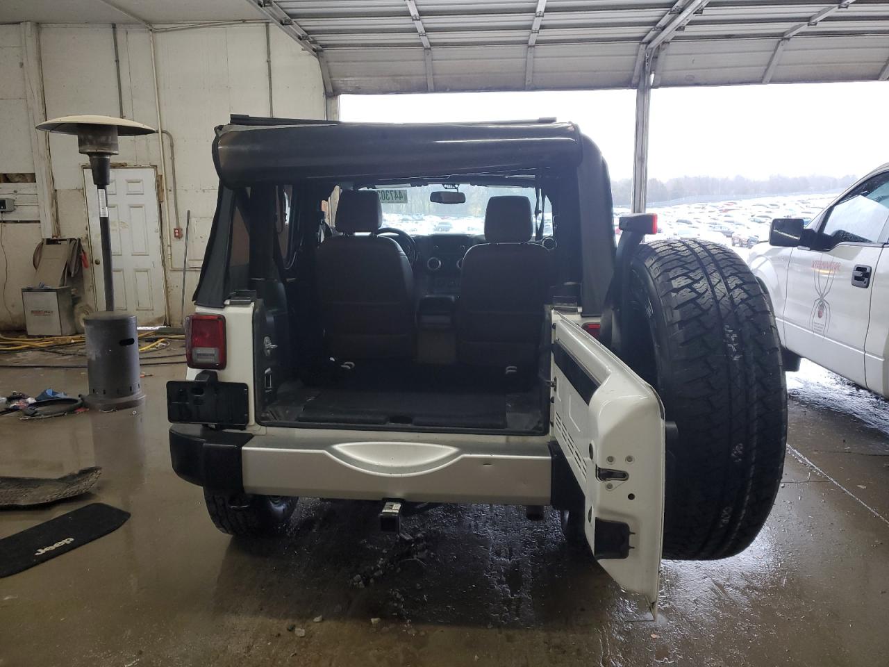 2017 Jeep Wrangler - Image 6