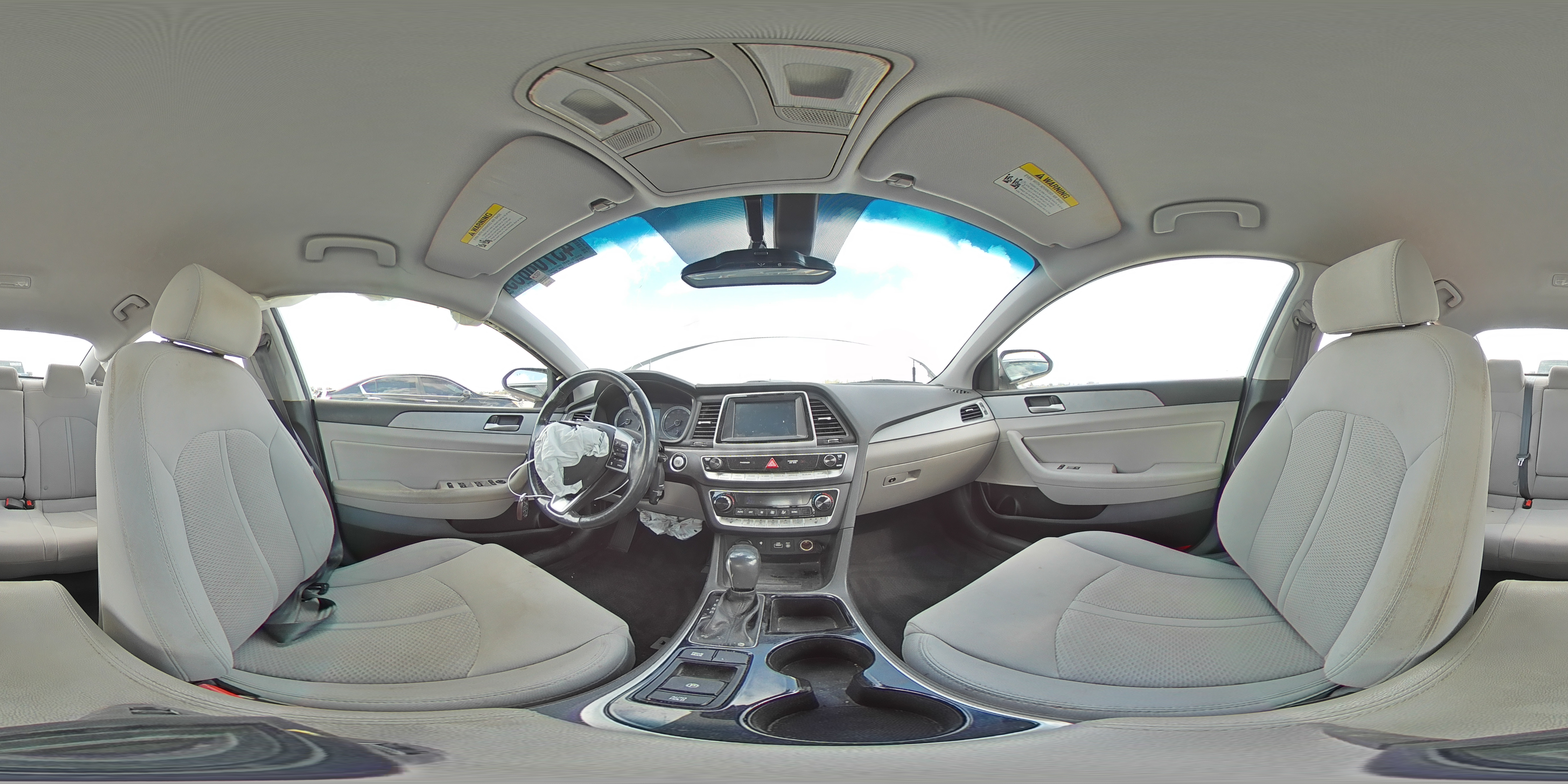 2019 Hyundai Sonata - Image 12