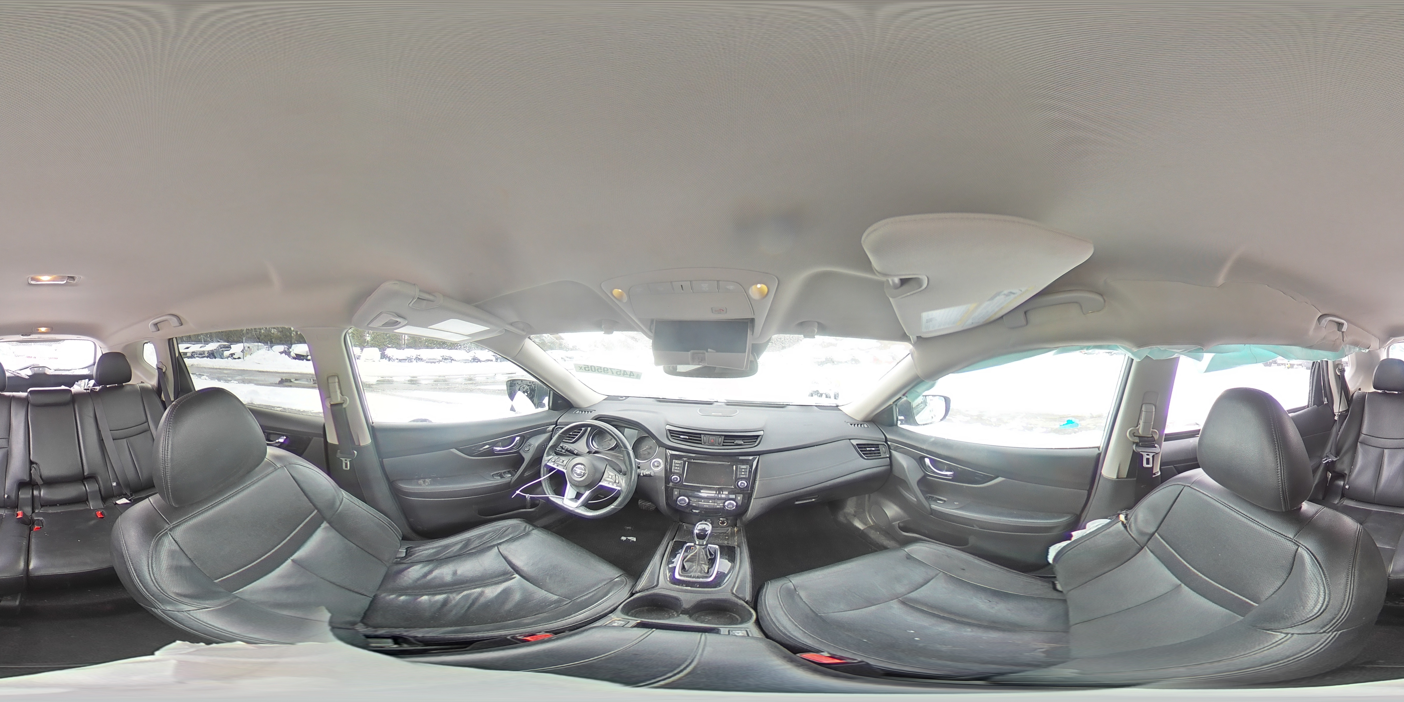 2018 Nissan Rogue - Image 13