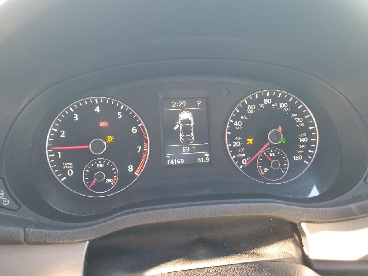 2014 Volkswagen Passat - Image 9