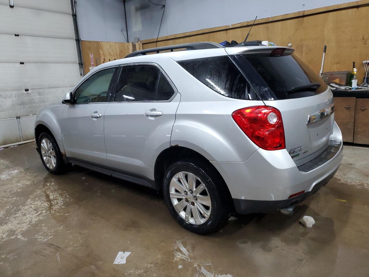 2011 Chevrolet Equinox - Image 2
