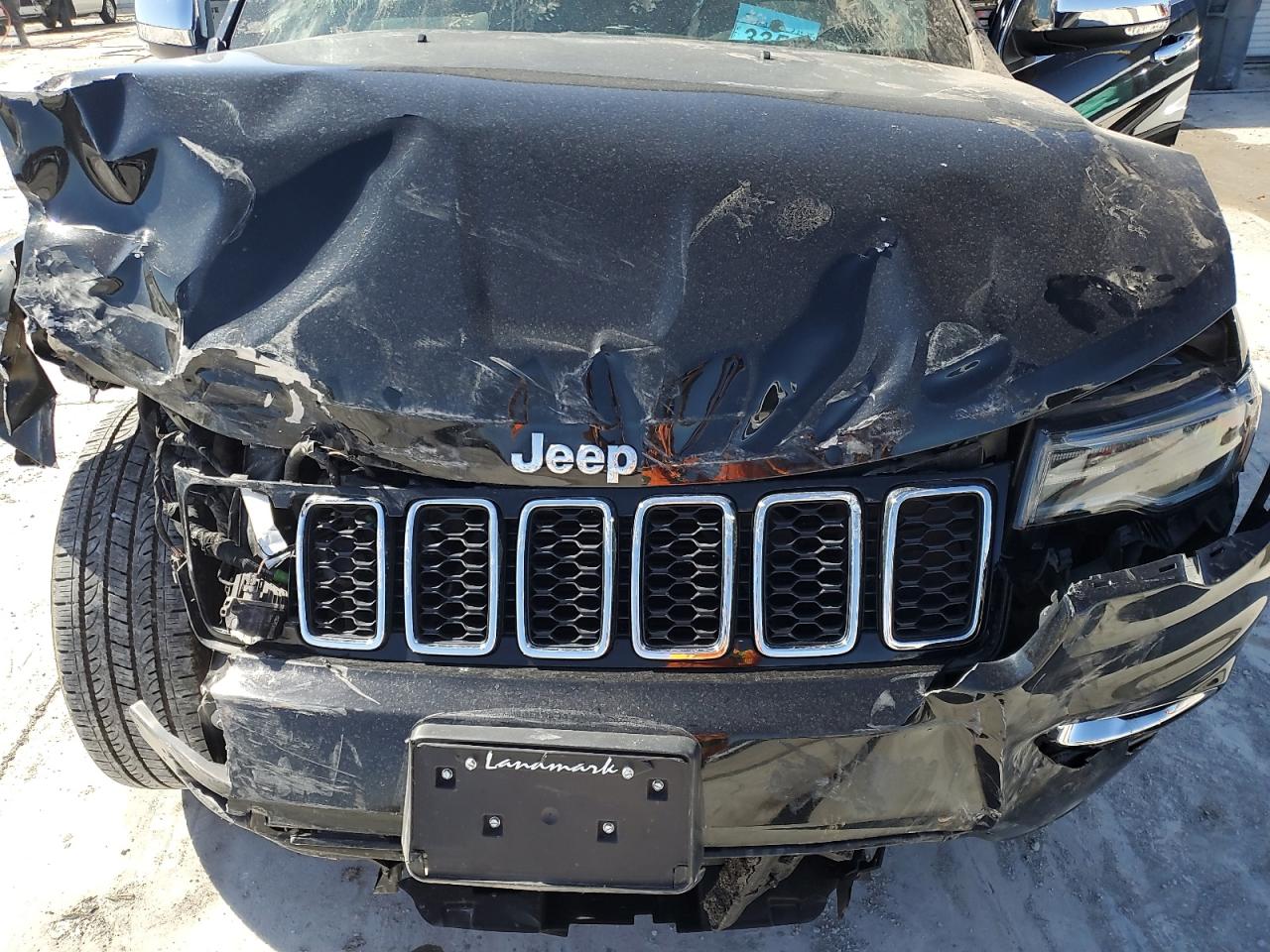 2020 Jeep Grand Cherokee - Image 13