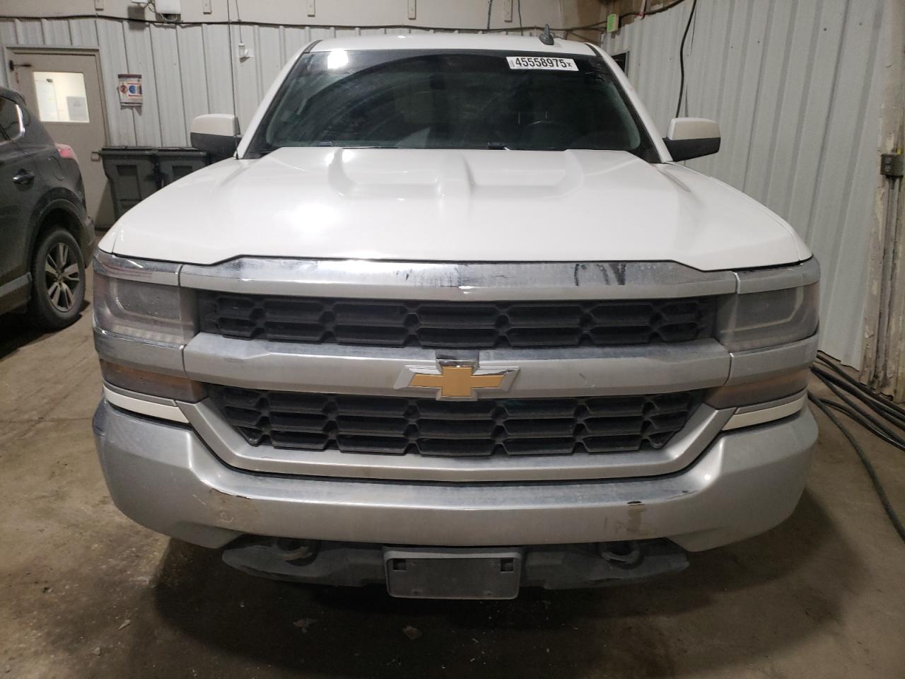 2017 Chevrolet Silverado - Image 5
