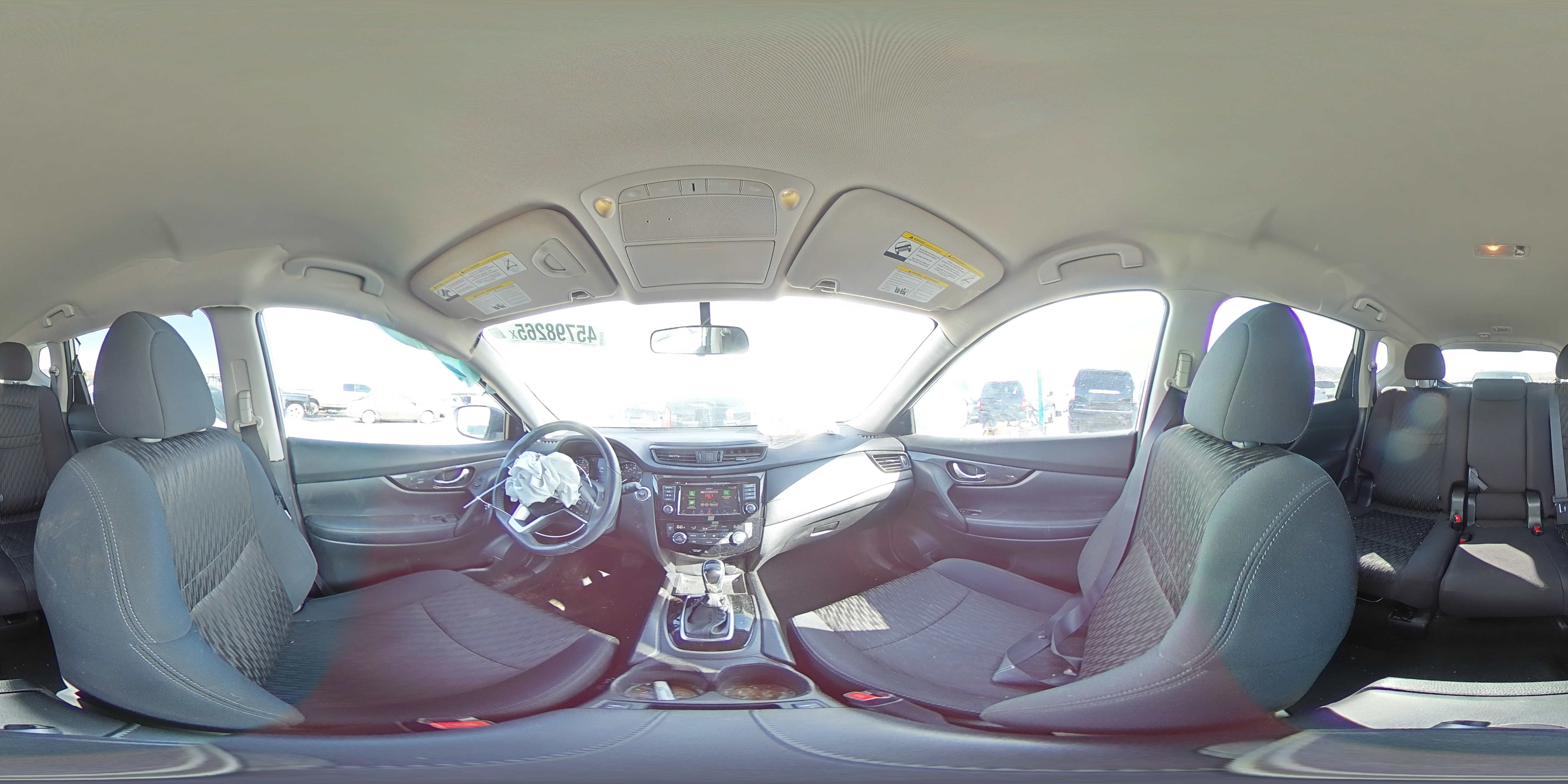 2018 Nissan Rogue - Image 14