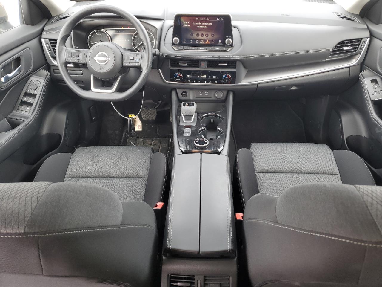 2024 Nissan Rogue - Image 8