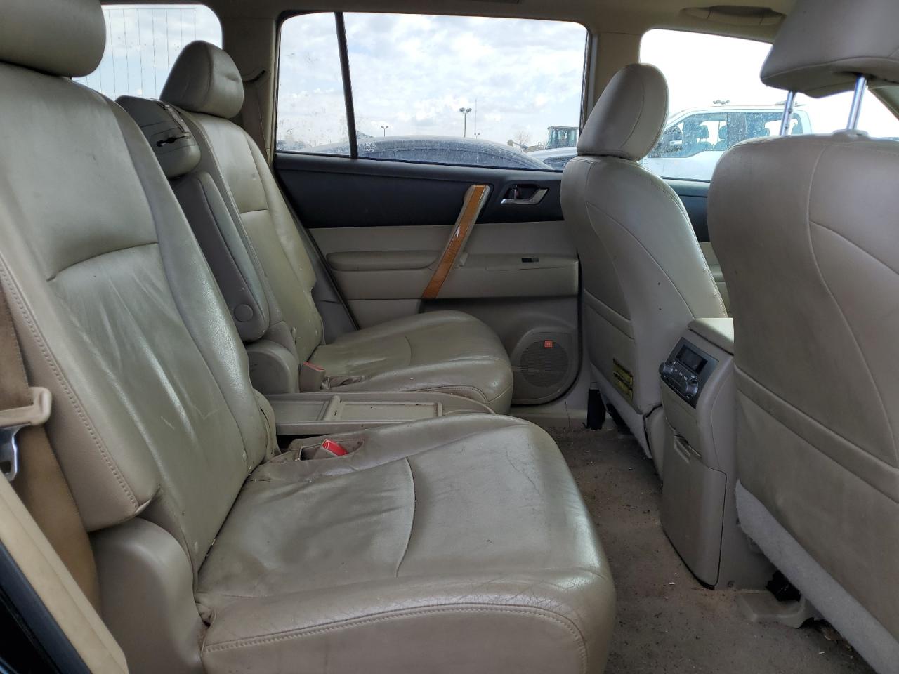 2008 Toyota Highlander - Image 11