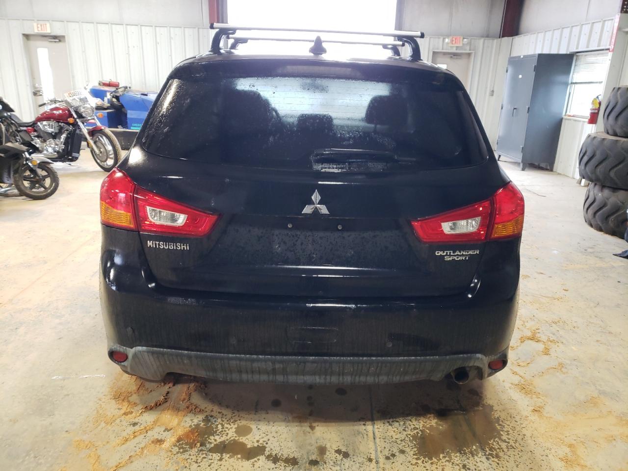 2017 Mitsubishi Outlander - Image 6