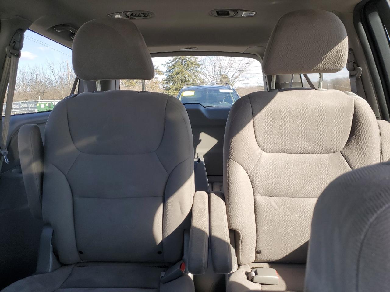 2009 Honda Odyssey - Image 10