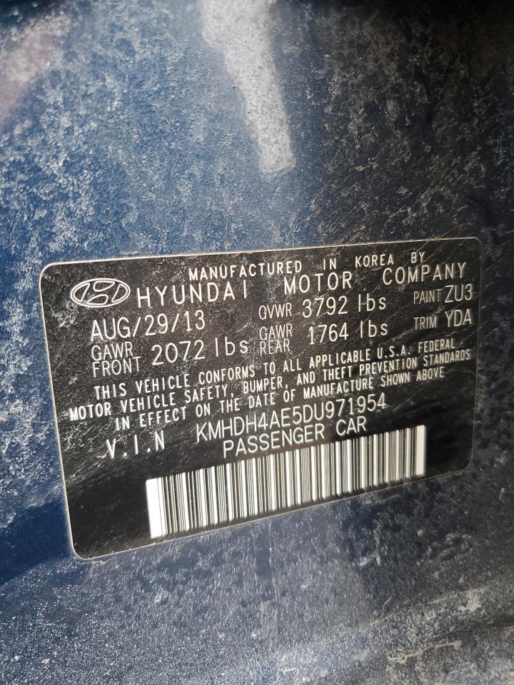 2013 Hyundai Elantra - Image 12