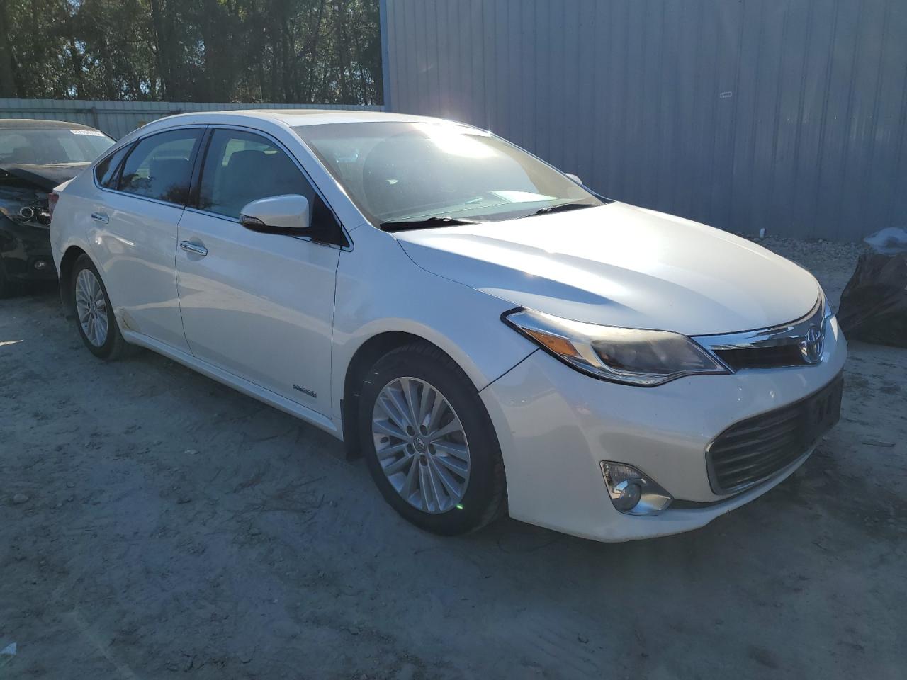 2013 Toyota Avalon - Image 4
