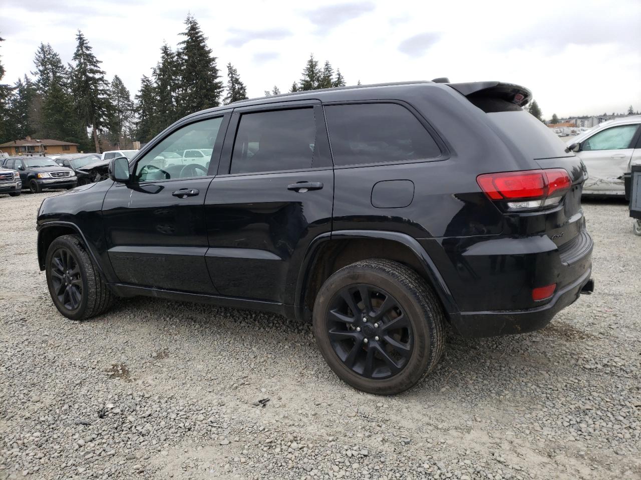 2019 Jeep Grand Cherokee - Image 2