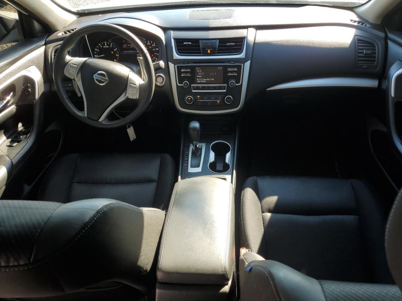 2016 Nissan Altima - Image 8