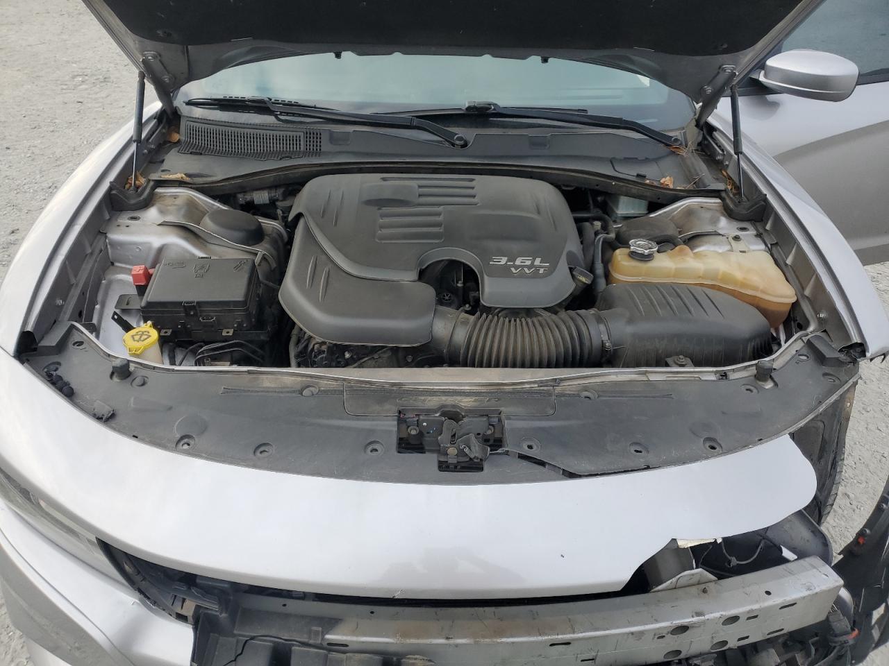 2018 Dodge Charger - Image 12