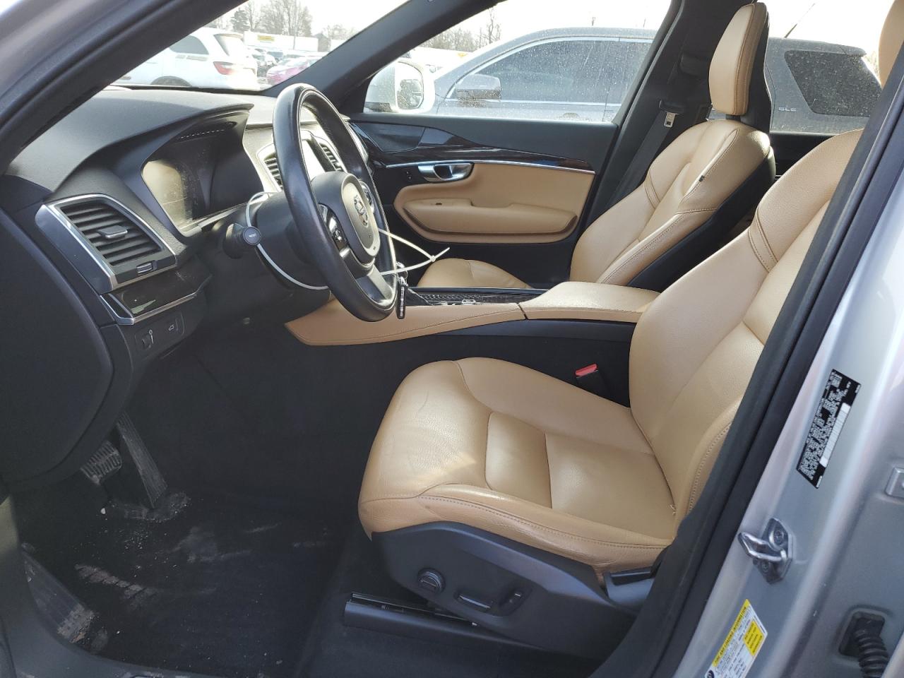 2019 Volvo XC90 - Image 7