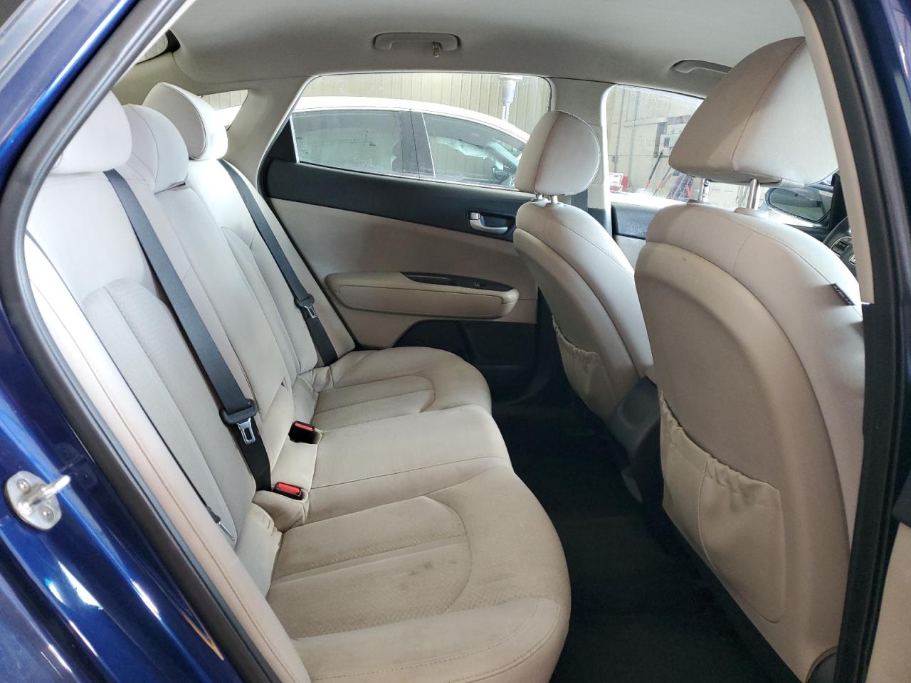 2016 Kia Optima - Image 10