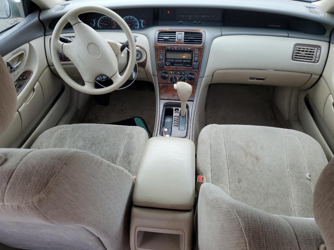 2000 Toyota Avalon - Image 8