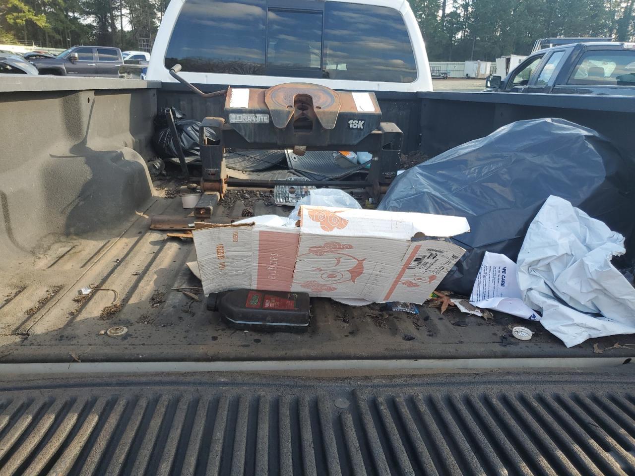 2011 Ford F350 - Image 10