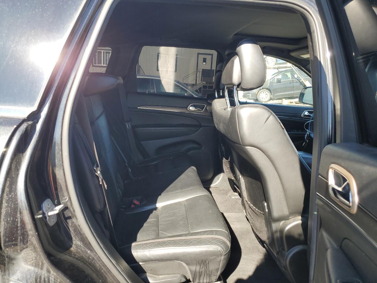 2014 Jeep Grand Cherokee - Image 10