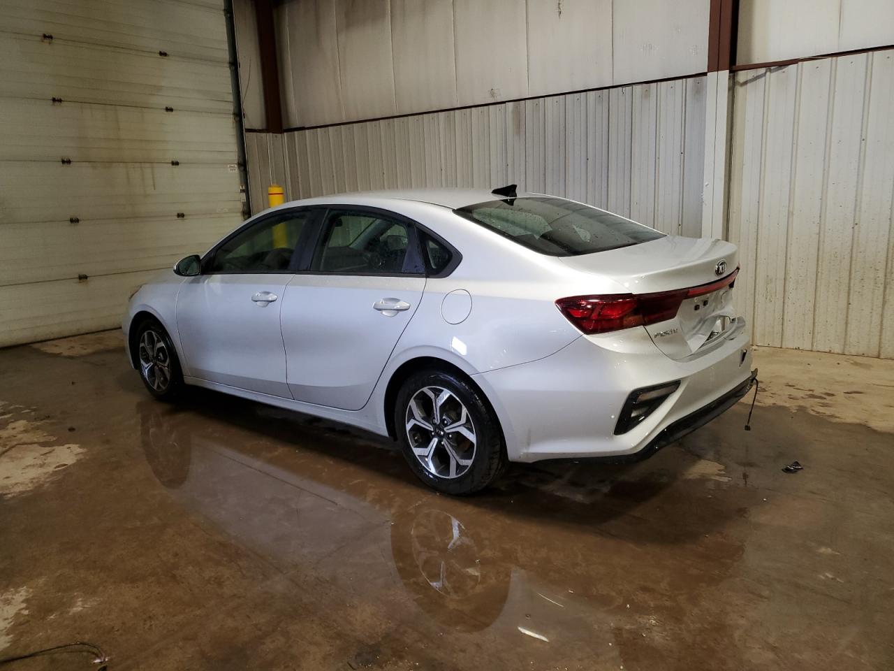 2021 Kia Forte - Image 2